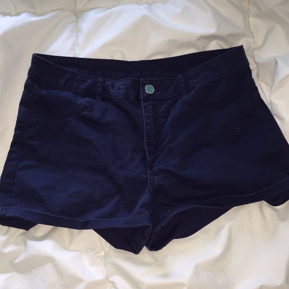 H&M DIVIDED Navy Shorts